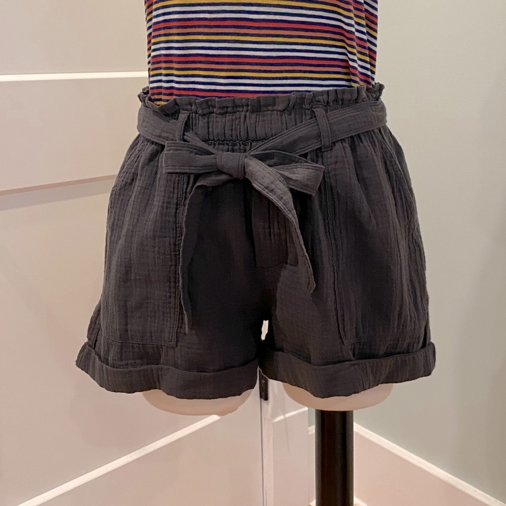 Aerie Lightweight Belted Paperbag Waist Shorts - Size M